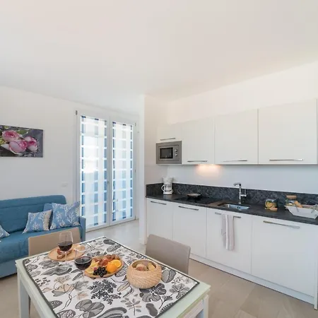 Torre Bianca Apartment *