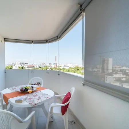 Torre Bianca * 利尼亚诺萨比亚多罗