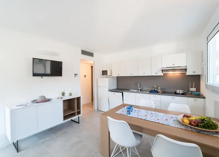 Torre Bianca Apartment *