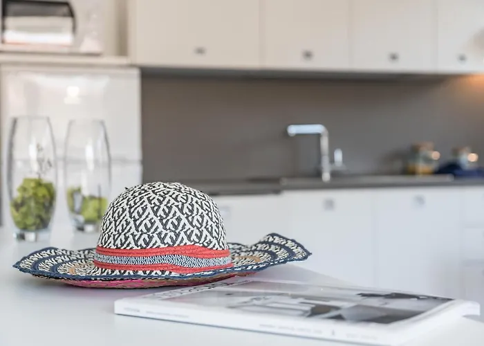 Torre Bianca Apartment *